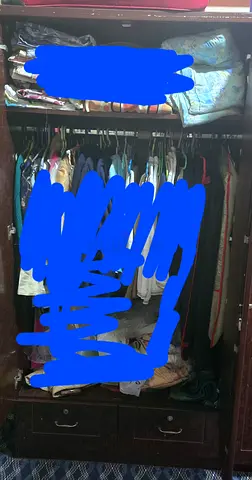 3 door Cabinet