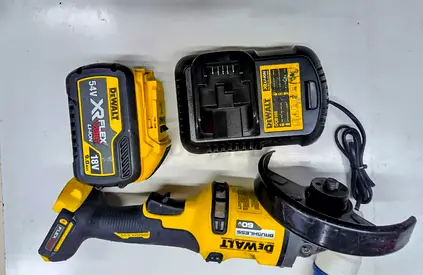 DEWALT 54V GRINDER B.L