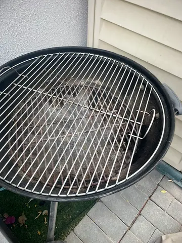 Used Charcoal Grill in Great Condition