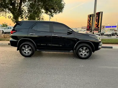 Toyota Fortuner GXR, миниатюра 4