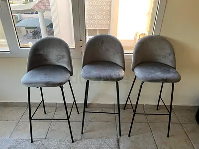 Stylish Set of 3 Luxury Grey Bar Stools