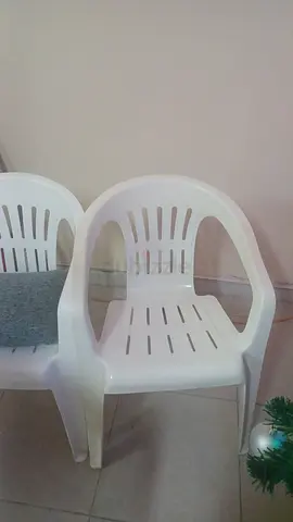 Set of 3 Comfortable Plastic Chairs