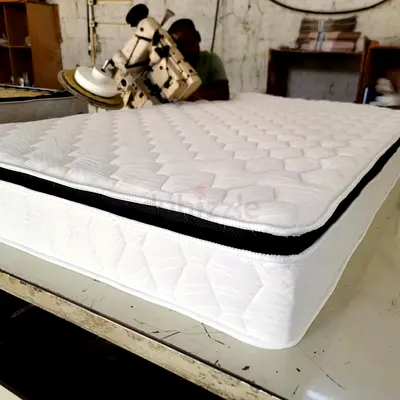 Brand New High Quality King size Memrifoam Spring pillow top soft comfortable Mattress