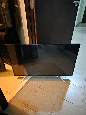 42-inch 4k monitor screen.