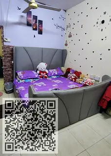 Family/ Couple Master Bedroom Available In Apartment