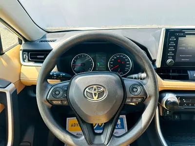 2021 Toyota RAV 4 — фото 8