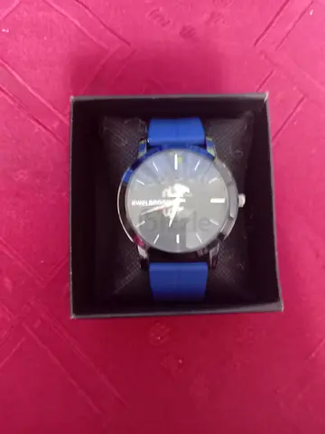 Stylish Mens Sport Watch with Blue Strap