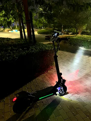 Electric Scooter for Fun and Efficient Commuting