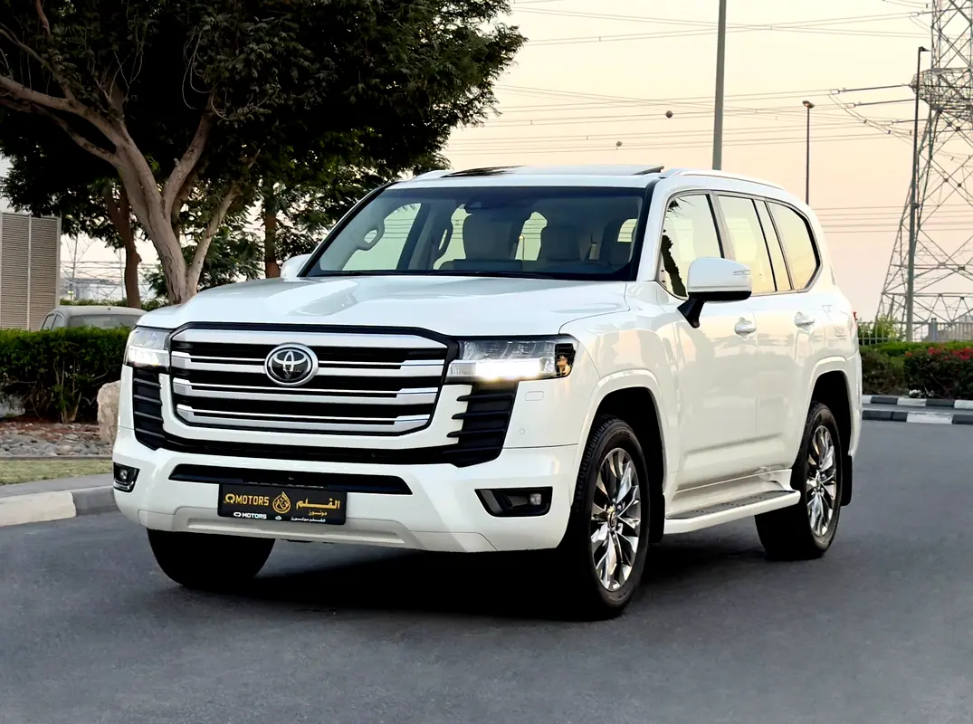 Toyota Land Cruiser 2024 — photo 1 of 13
