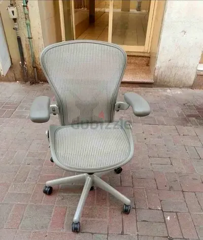 Herman Miller Aeron Chair Gray Color