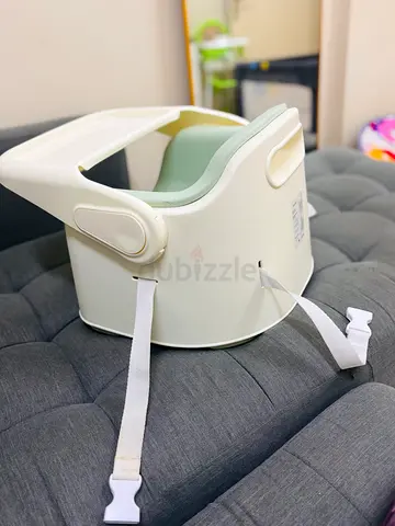 Gentle Baby Booster Seat for Safe Feeding