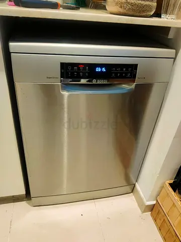 Bosh Series6 Dishwasher Like New