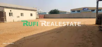 41000 SQFTOPEN YARD WITH 5500 SHADE &amp; 2ROOMS WITH KITCHEN &amp; WASHROOMS IN EMIRATES MODERN IND