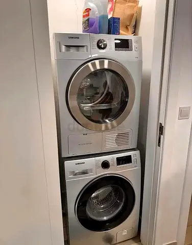 Samsung 8+ 8 washer dryer set look like new please call and WhatsApp