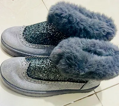 Girls shoes