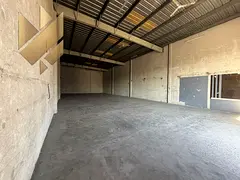 **Warehouses – Showrooms – Shops – Industrial Area 11 – 20 kW Electricity – 3,500 sq ft**