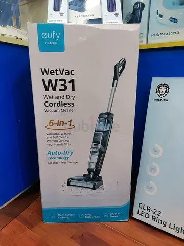 Vacuum Cleaner for Hazza Bin Zayed Al Awwal Street