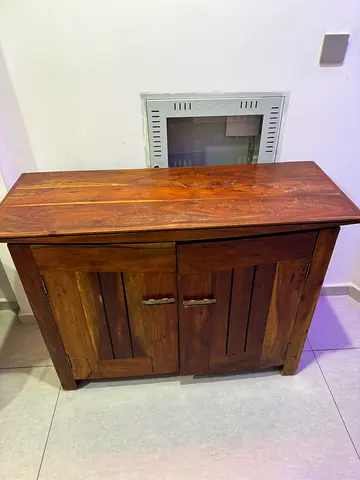 خزانة خشب اصلية