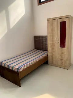 Excutive ladies bed space nearby International Community School