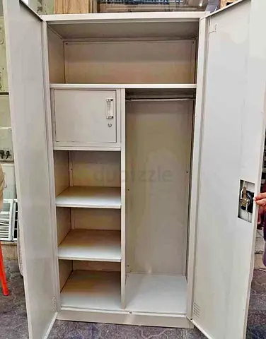 Steel cabinet available to door one side hanger