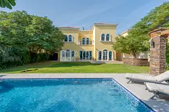 Large Corner Plot | Vacant | Private Pool