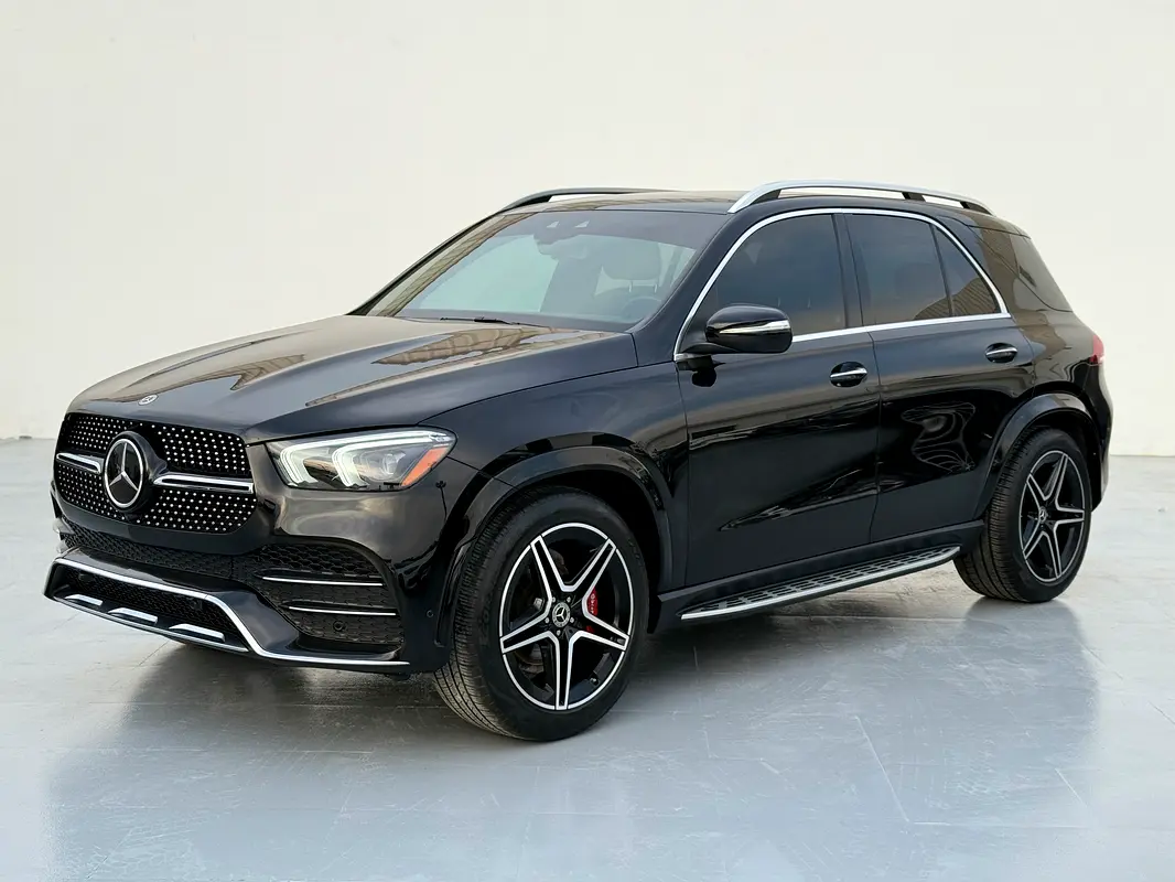 Mercedes-Benz GLE-Class 2022 — photo 1 of 17