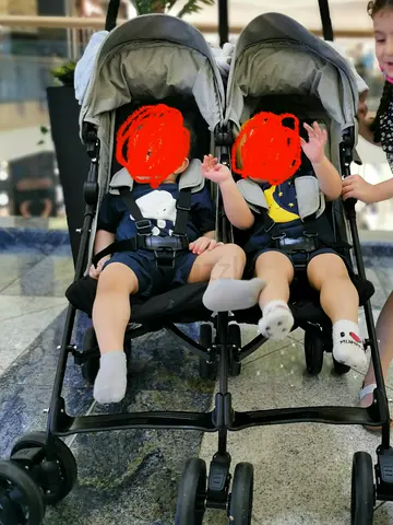 Dual Stroller for Convenient Outings with Twins ( MamasBabas)