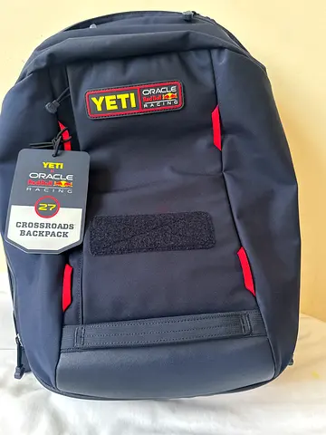 YETI REDBULL F1 RACE BACKBAG