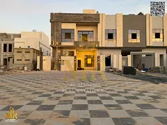 Prime-location villa in Al Helio on a main road, 2 floors + roof, 4 bedrooms, with price including r