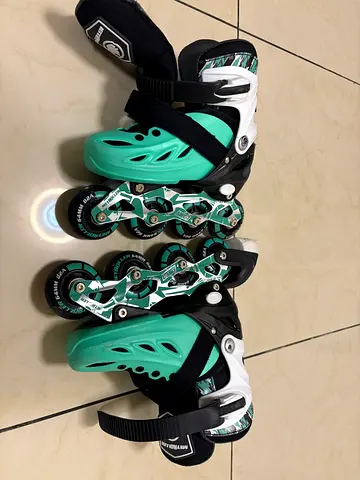 New Skating Kit available 5-7 years