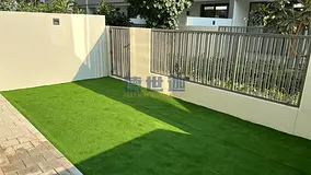LANDSCAPED | VACANT | WITH KITCHEN APPLIANCES