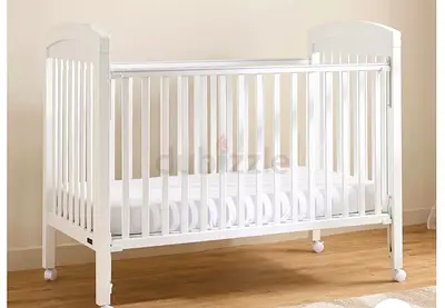 Baby Crib with bed and bed cover