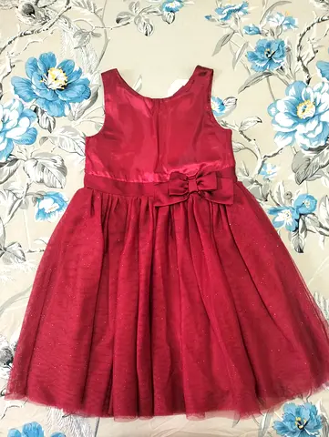 Beautiful Ocational Used one time dress for kids for 3-5 years old New condition