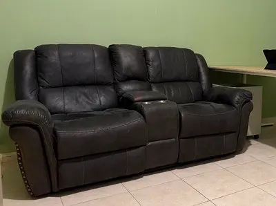 Recliner sofa