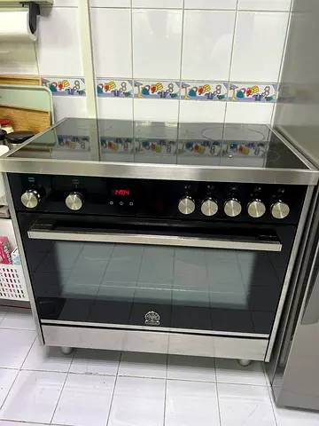 Oven