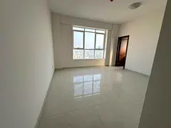 Two master bedrooms, first occupancy / Large living room / Spacious kitchen / 3 bathrooms / 2 balcon