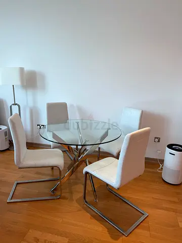 Elegant Round Dining Set with Stylish Chairs (6pcs),