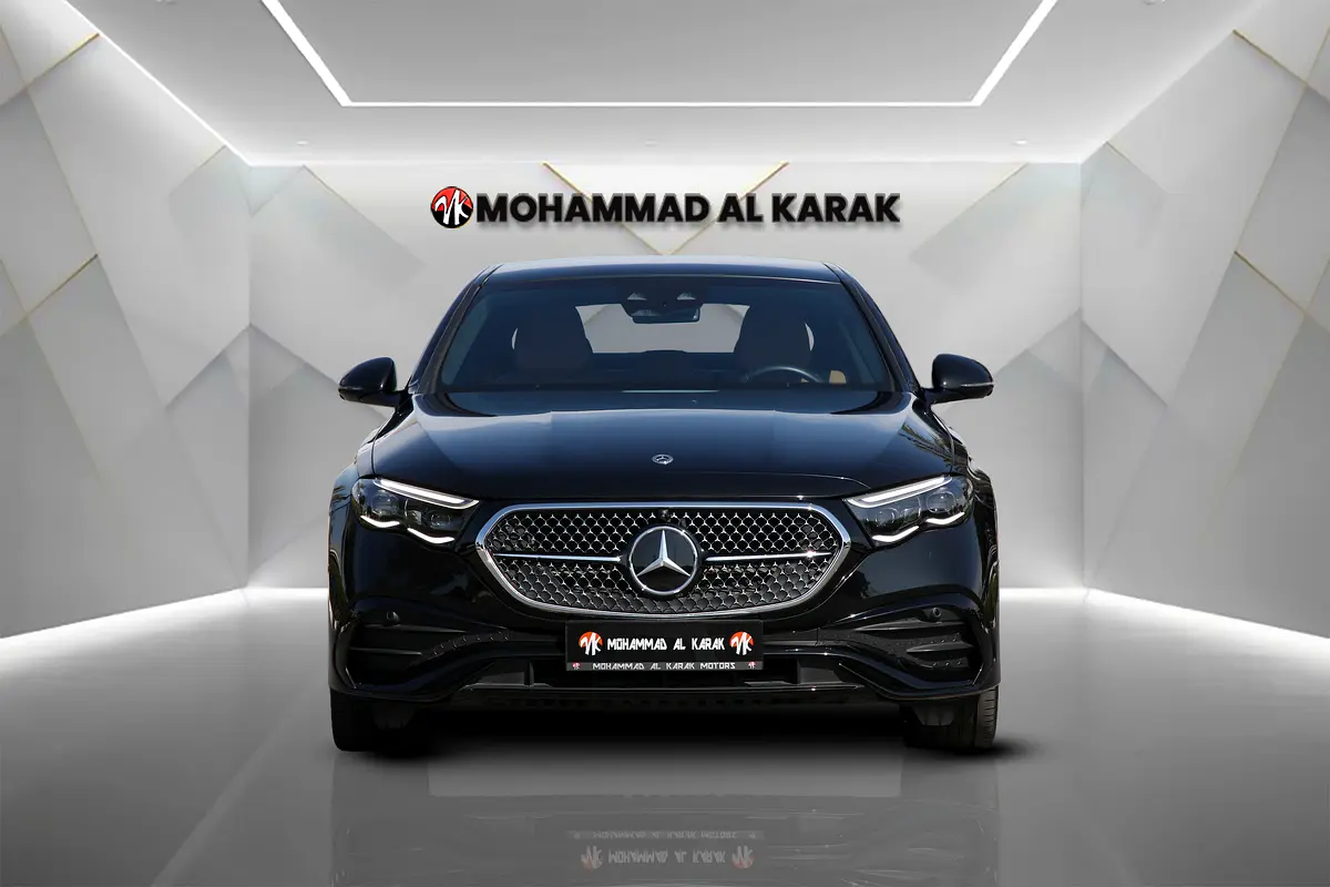 Mercedes-Benz E-Class 2024 — photo 1 of 20