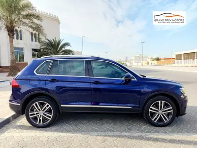 Volkswagen Tiguan 4Motion 2.0 Sport 2018 Model GCC Specs With Full Service History From Agency-3