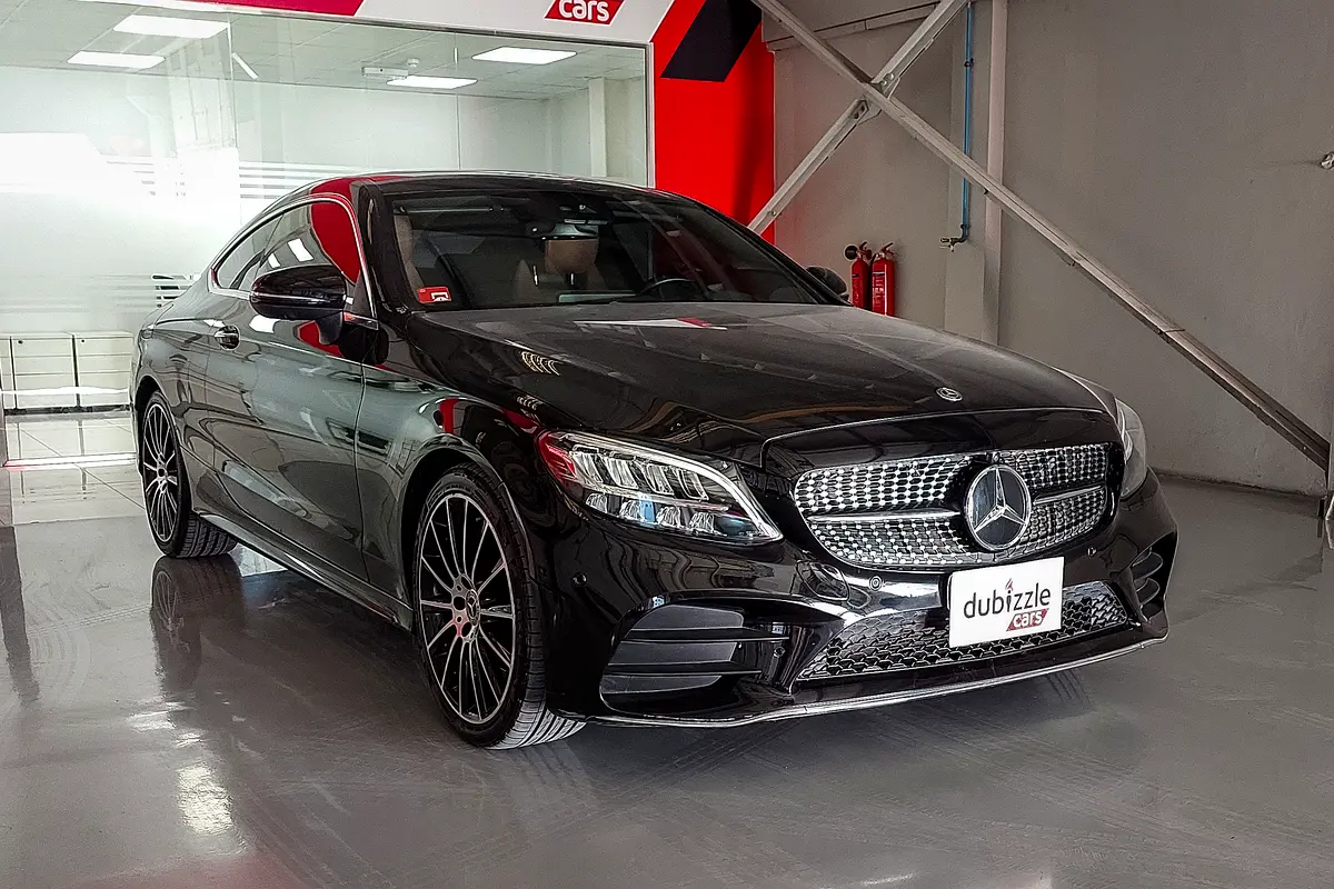 Mercedes-Benz C-Class 2019 — photo 1 of 15