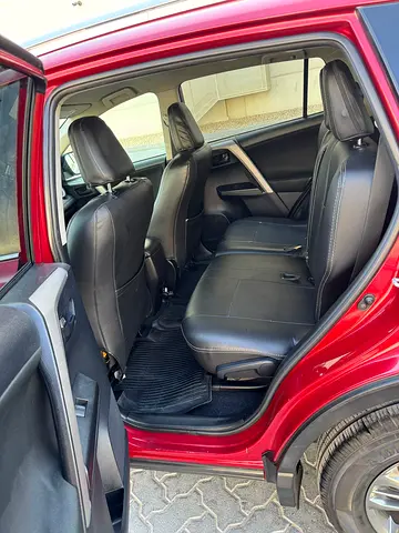 2018 Toyota RAV 4 — фото 9