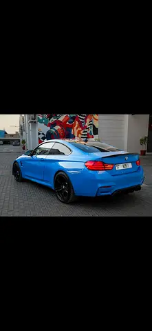 2017 BMW M4 thumbnail 12