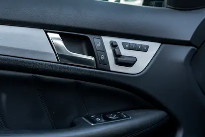 2011 Mercedes-BENZ C-CLASS 缩略图 15