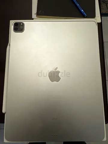 Apple iPad Pro - 12.9 inches, Silver, 128GB