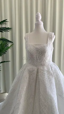 فستان عرس رائع - غير ملبوس وبحالة ممتازة