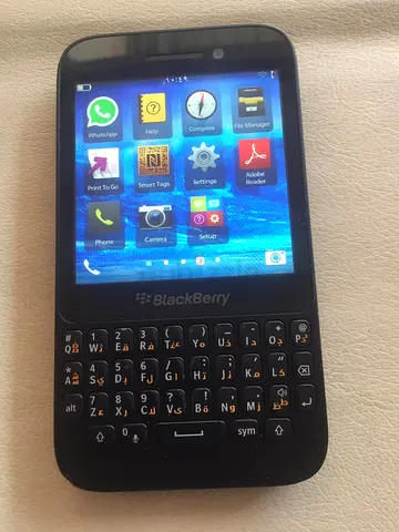 Blackberry Q5