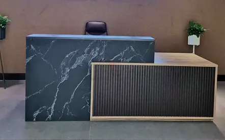 Reception table