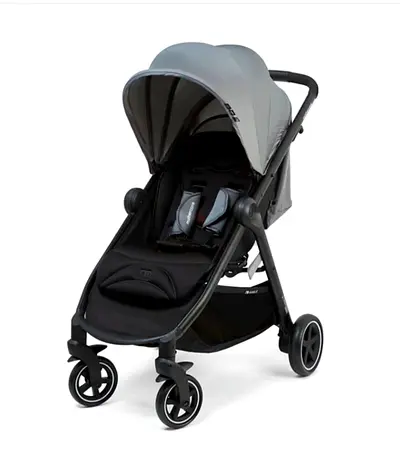 Lightweight and Maneuverable Stroller for Easy Travel