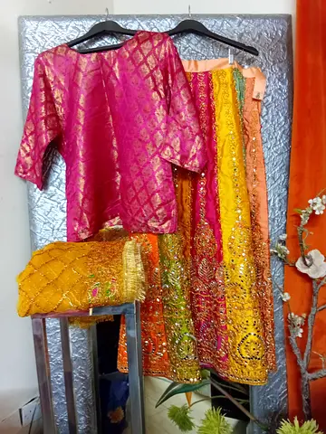 Indian pakistani clothing