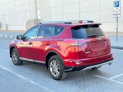 2018 Toyota RAV 4 — фото 3